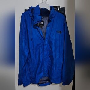 The North Face Men's Vibrant Blue Windbreaker